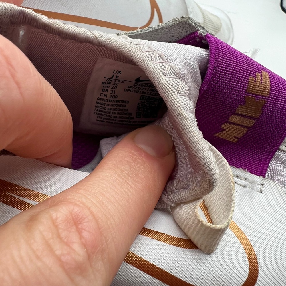 Nike Flexrunner 2 Kids White Purple Gold Slip On Running Shoes Girls 1y - Picture 5 of 5